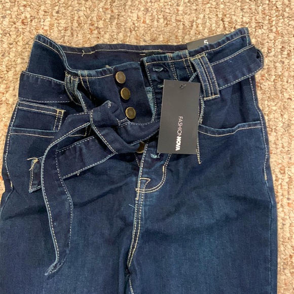 High Rise Jeans - Picture 3 of 4